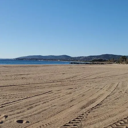 Cap Hermes 2-3 Pieces Avec Grande Terrasse Et Apercu شقة Fréjus